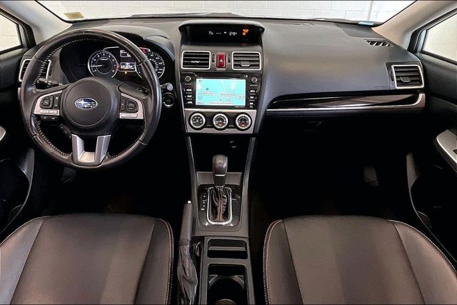 Thumbnail: 2017 Subaru Crosstrek - 10