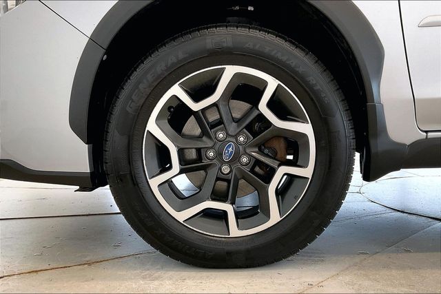 Thumbnail: 2017 Subaru Crosstrek - 8