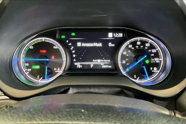 Thumbnail: 2023 Toyota Venza - 18