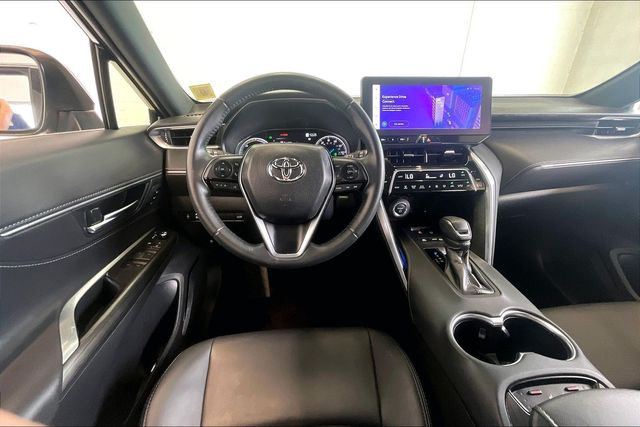Thumbnail: 2023 Toyota Venza - 14
