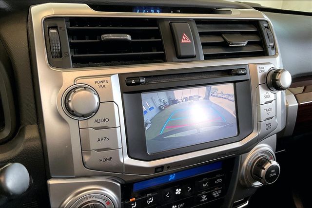 Thumbnail: 2016 Toyota 4Runner - 28