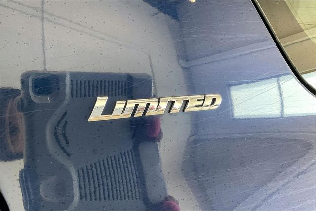 Thumbnail: 2016 Toyota 4Runner - 7