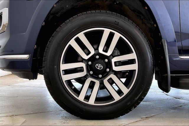 Thumbnail: 2016 Toyota 4Runner - 8