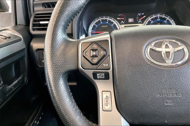 Thumbnail: 2016 Toyota 4Runner - 26