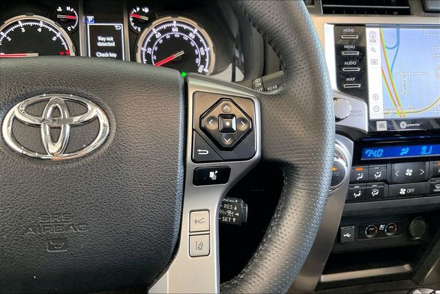 Thumbnail: 2022 Toyota 4Runner - 26