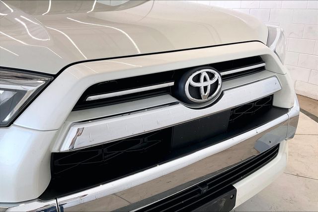 Thumbnail: 2022 Toyota 4Runner - 33