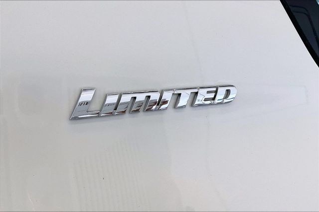 Thumbnail: 2022 Toyota 4Runner - 7