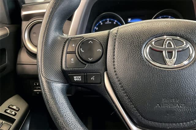 Thumbnail: 2018 Toyota RAV4 - 27