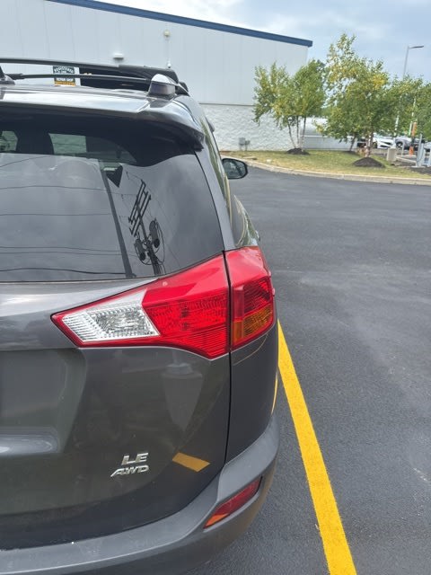 Thumbnail: 2015 Toyota RAV4 - 13
