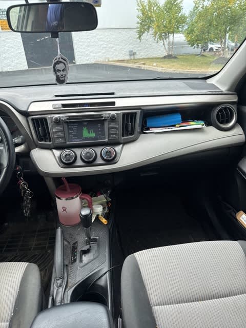 Thumbnail: 2015 Toyota RAV4 - 7
