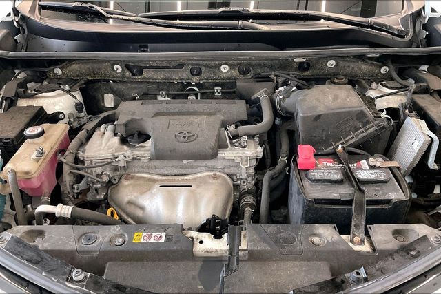 Thumbnail: 2018 Toyota RAV4 - 9