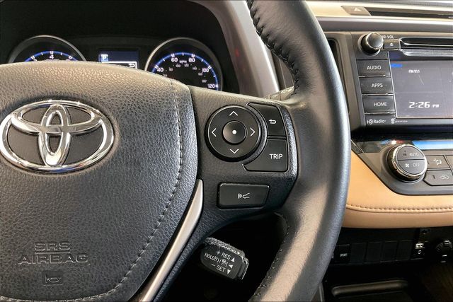 Thumbnail: 2018 Toyota RAV4 - 28