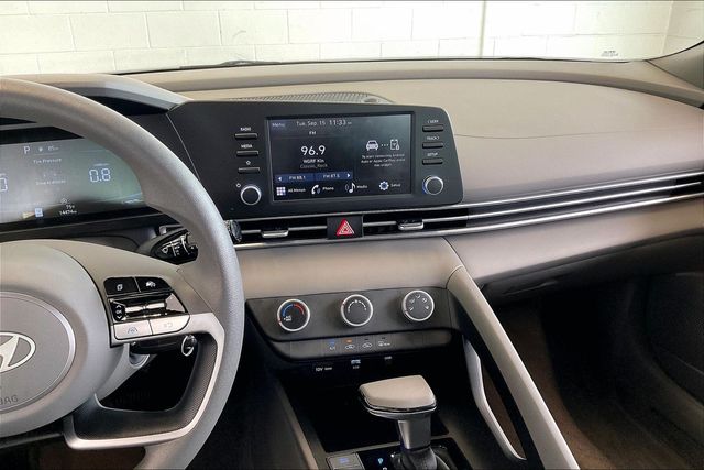 Thumbnail: 2024 Hyundai Elantra - 15