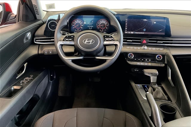 2024 Hyundai Elantra SEL 14
