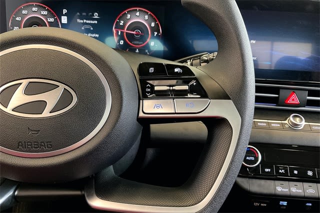 2024 Hyundai Elantra SEL 28