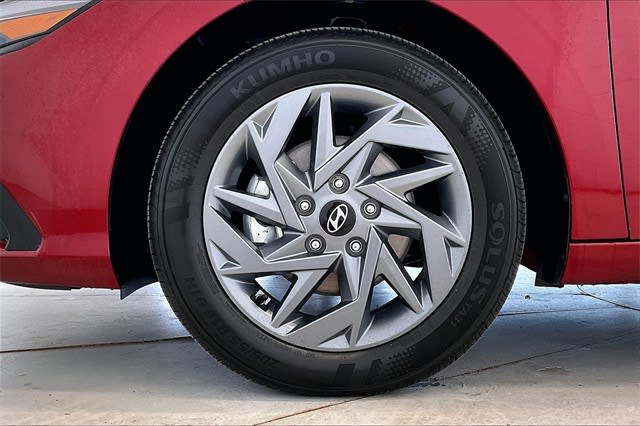 2024 Hyundai Elantra SEL 8