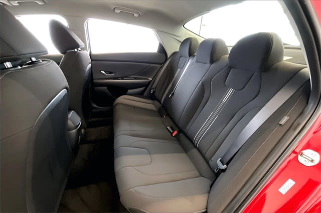 2024 Hyundai Elantra SEL 13