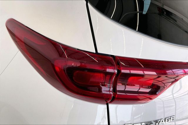 Thumbnail: 2020 Kia Sportage - 32