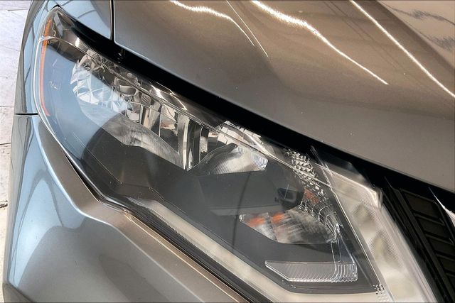 Thumbnail: 2018 Nissan Rogue - 30