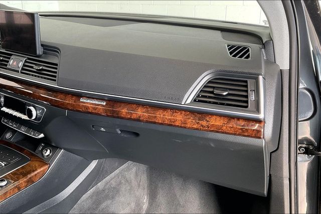 Thumbnail: 2020 Audi Q5 - 24