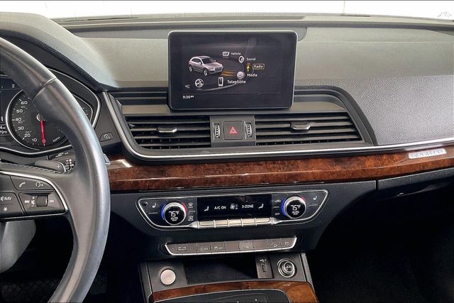 Thumbnail: 2020 Audi Q5 - 15