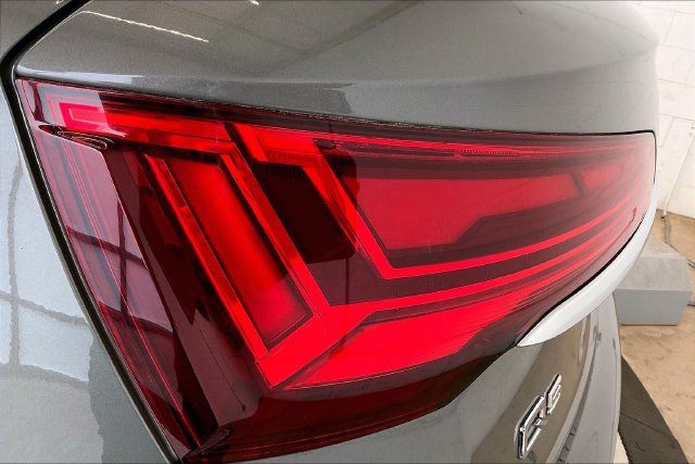 Thumbnail: 2023 Audi Q5 - 32