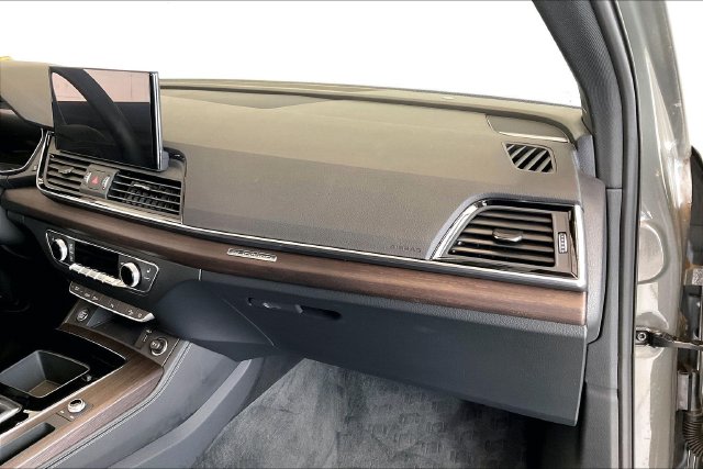 Thumbnail: 2023 Audi Q5 - 24