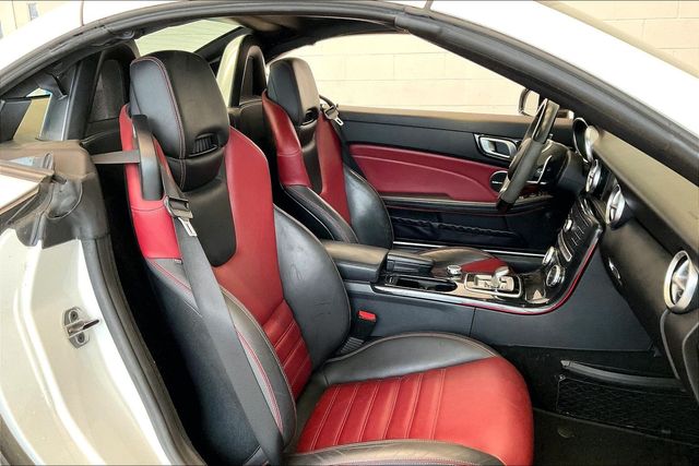 Thumbnail: 2017 Mercedes-Benz SLC - 20
