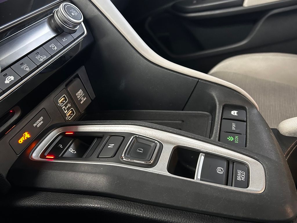 Thumbnail: 2019 Honda Insight - 14