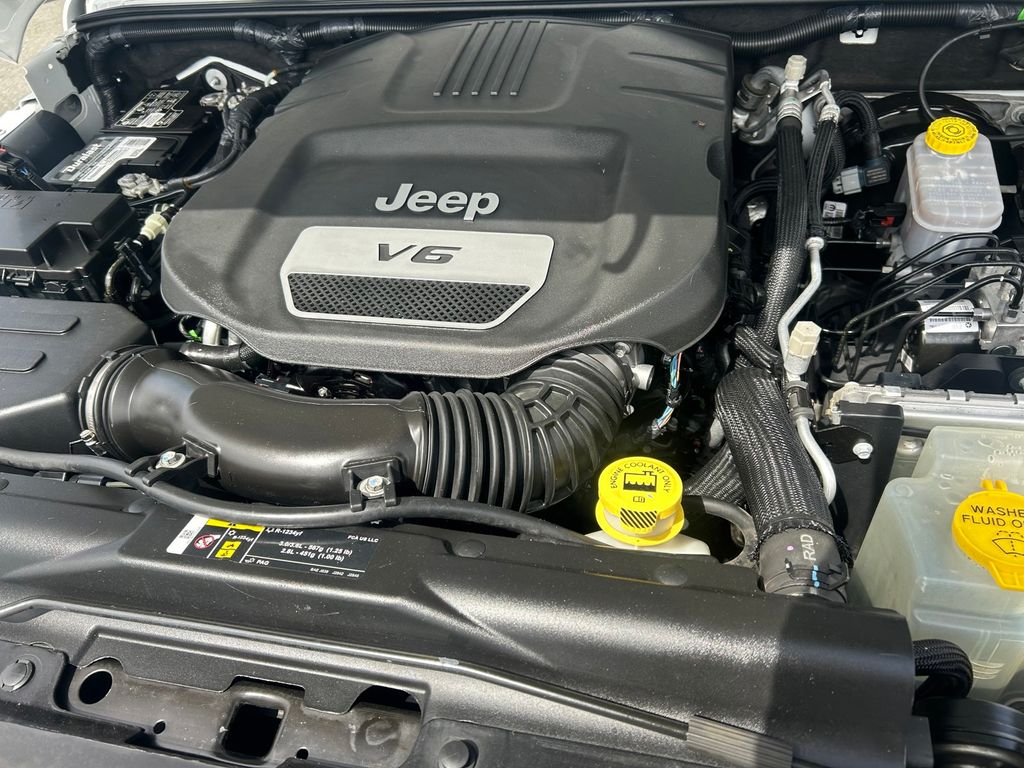 Thumbnail: 2018 Jeep Wrangler - 9