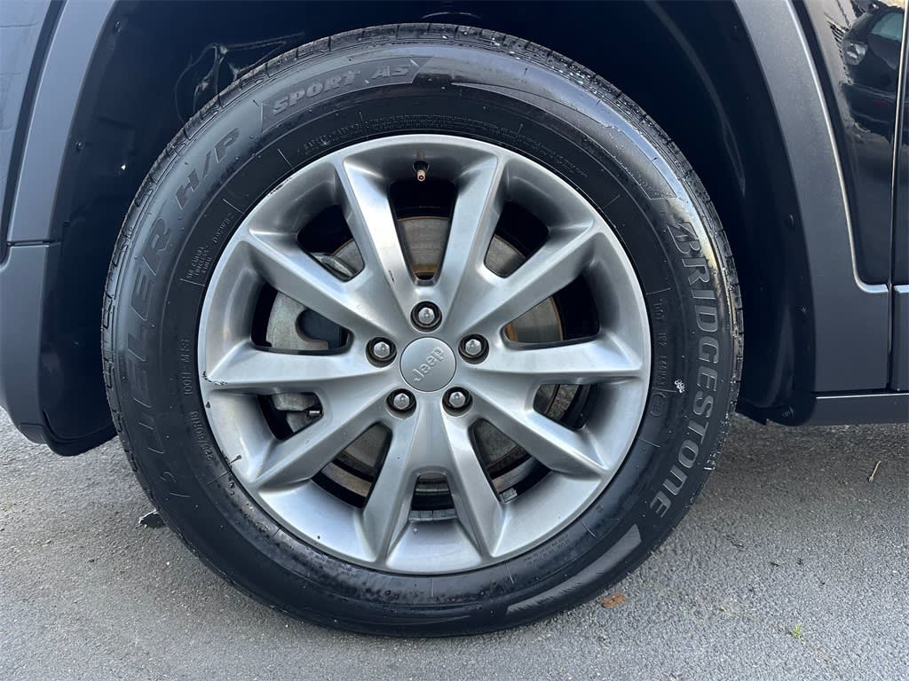 Thumbnail: 2018 Jeep Cherokee - 8