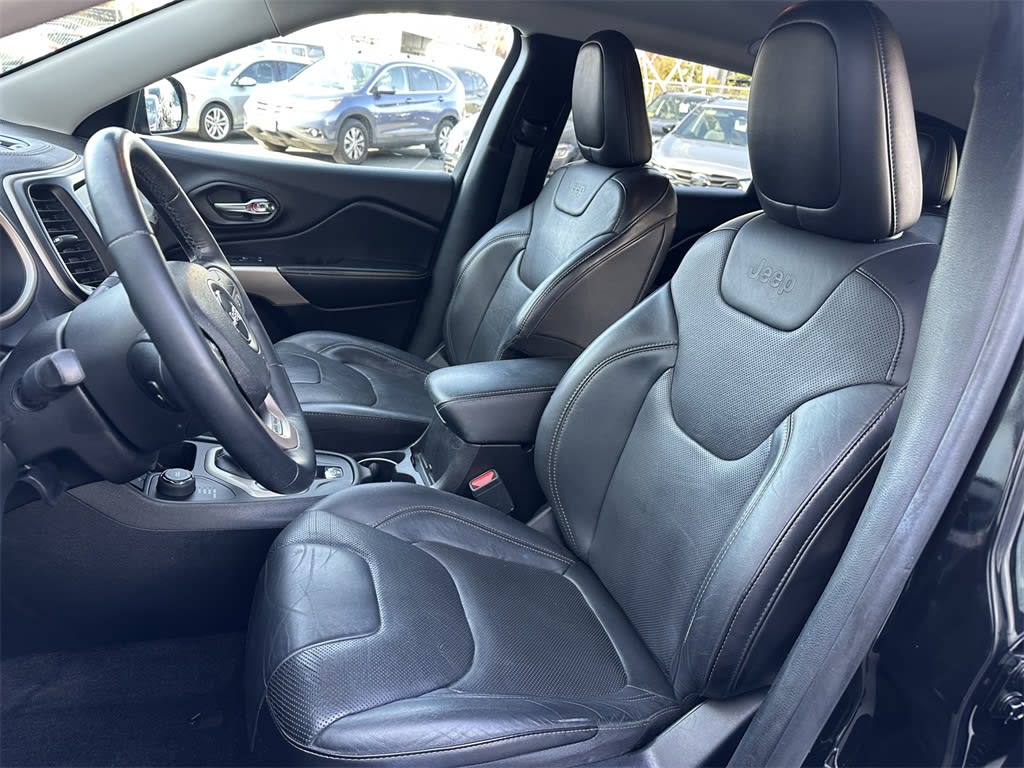 Thumbnail: 2018 Jeep Cherokee - 11