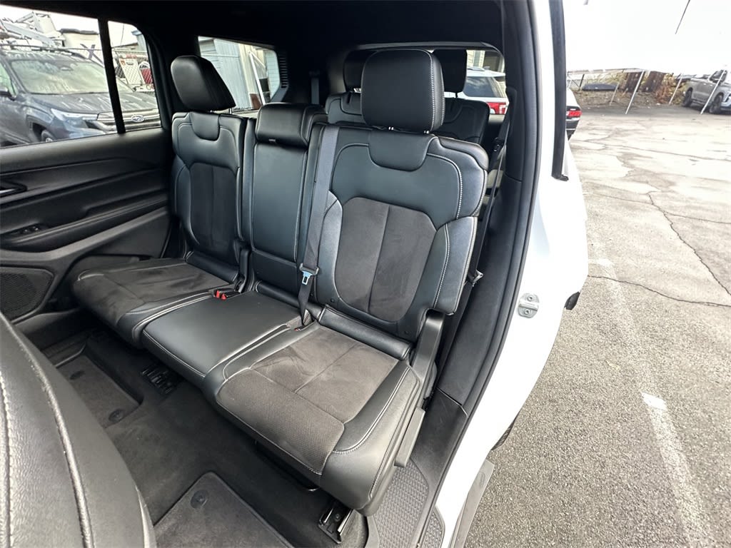 Thumbnail: 2024 Jeep Grand Cherokee L - 20