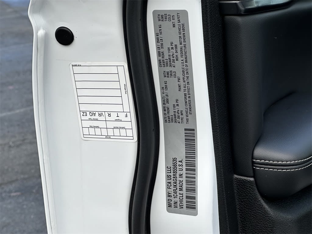 Thumbnail: 2024 Jeep Grand Cherokee L - 19