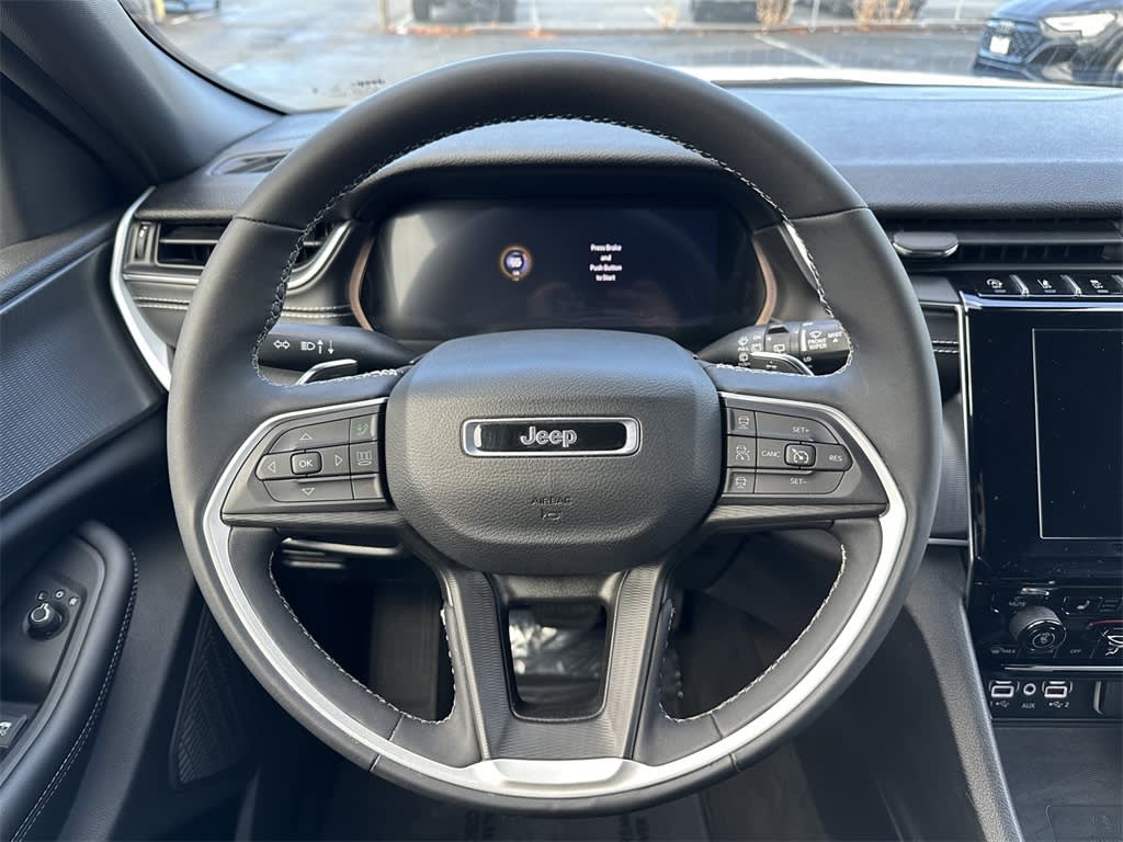 Thumbnail: 2024 Jeep Grand Cherokee L - 10