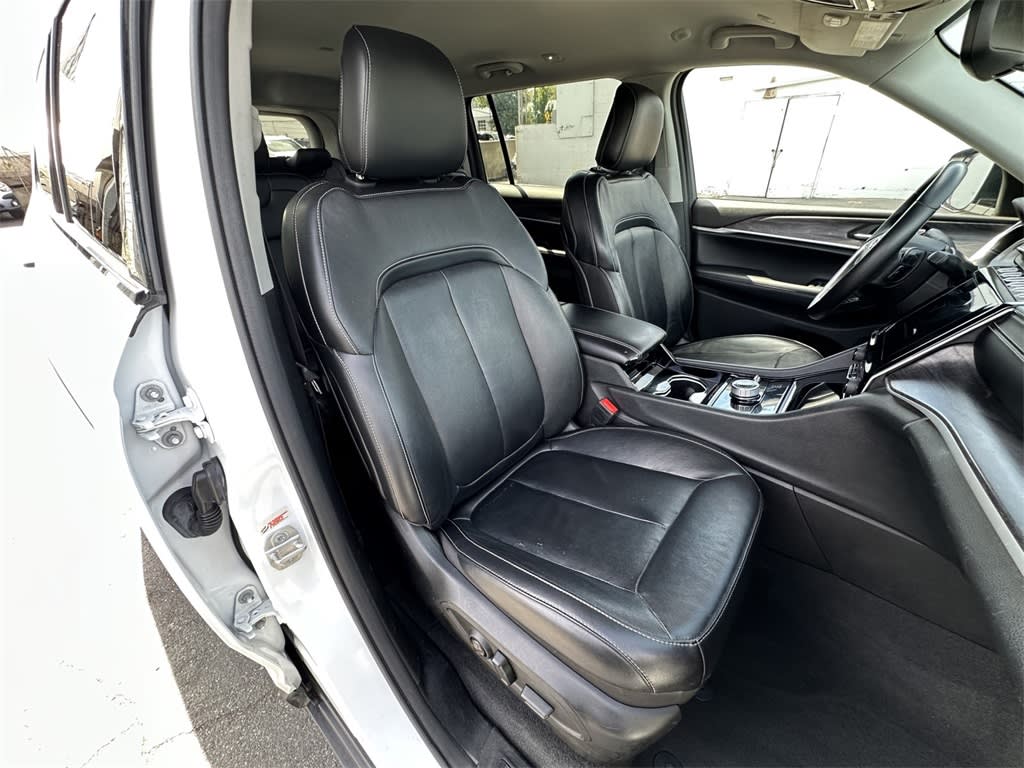 Thumbnail: 2021 Jeep Grand Cherokee L - 20