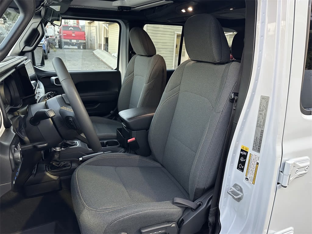 Thumbnail: 2024 Jeep Wrangler - 11