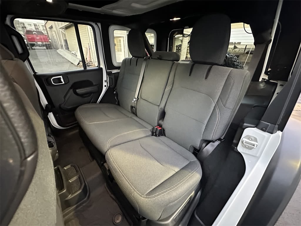 Thumbnail: 2024 Jeep Wrangler - 20