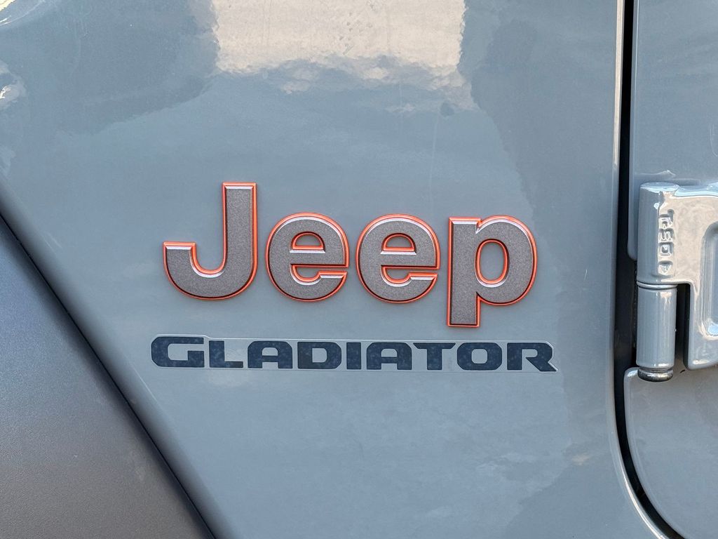 Thumbnail: 2021 Jeep Gladiator - 7