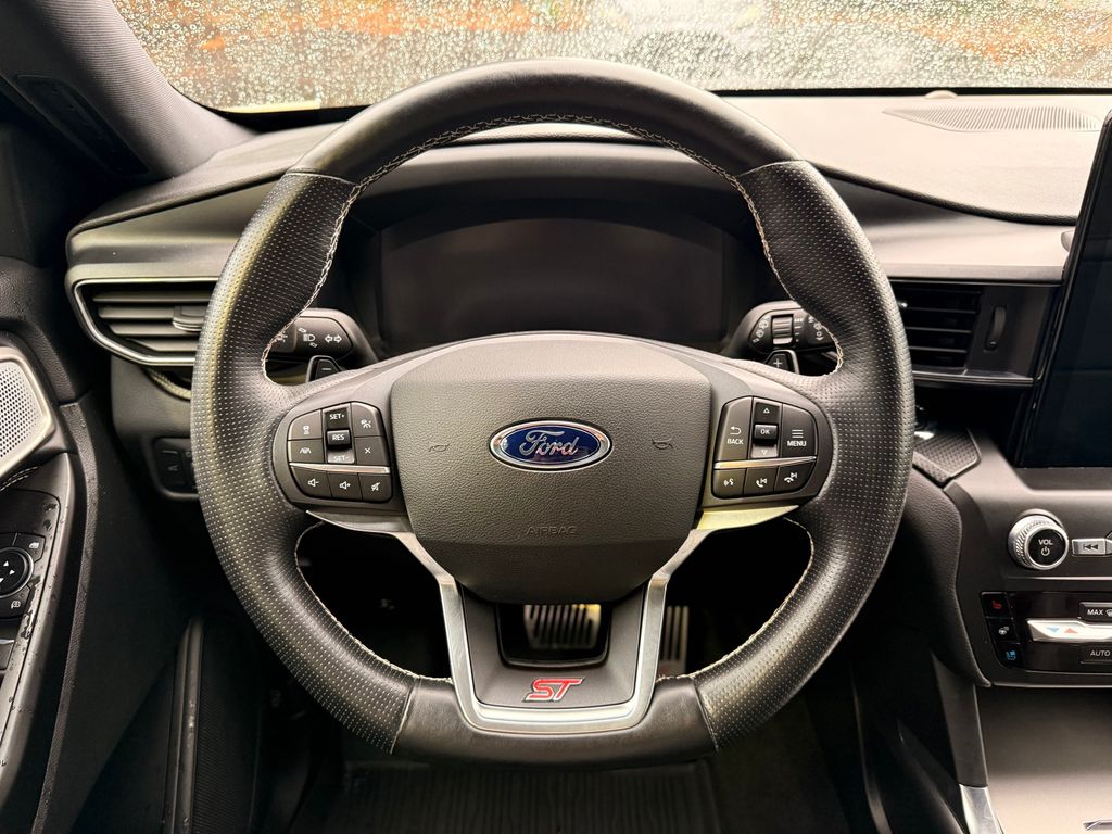 Thumbnail: 2020 Ford Explorer - 13