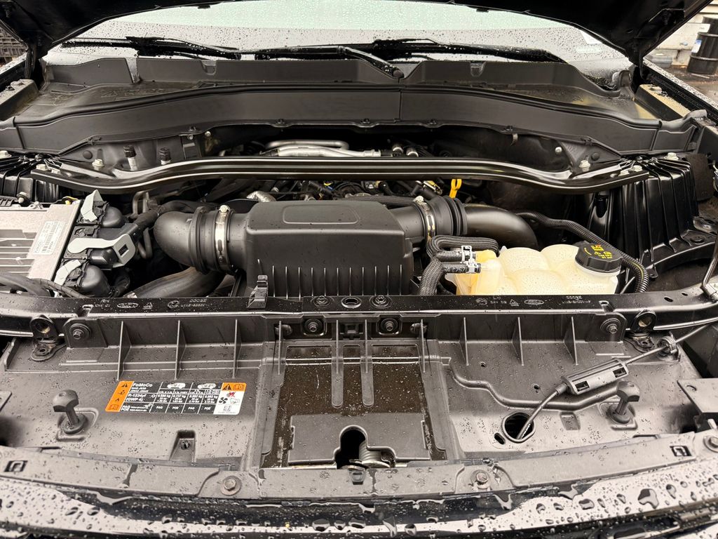 Thumbnail: 2020 Ford Explorer - 8