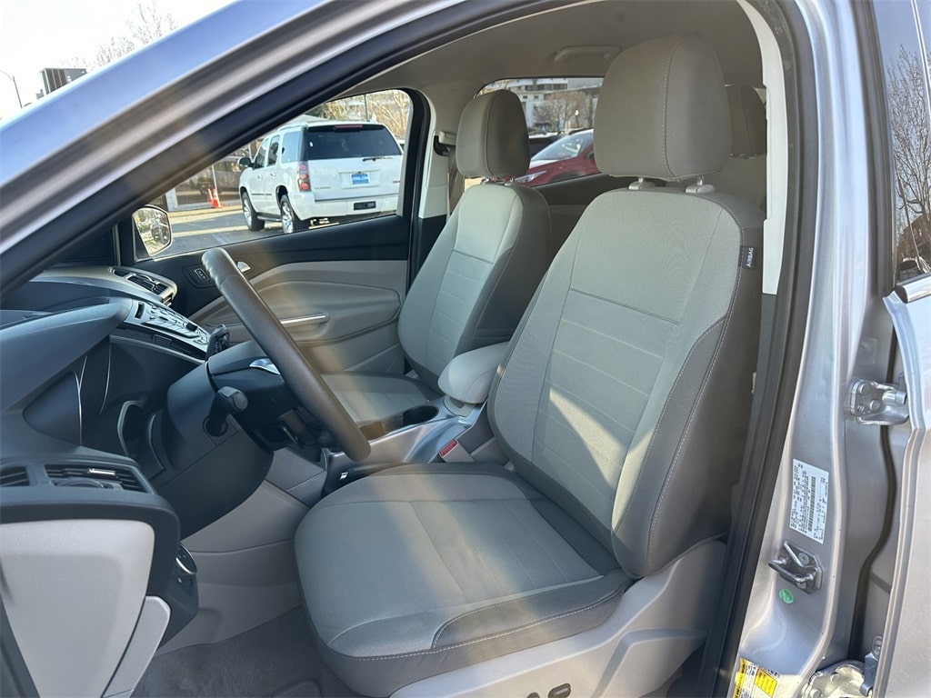 2015 Ford Escape SE 10