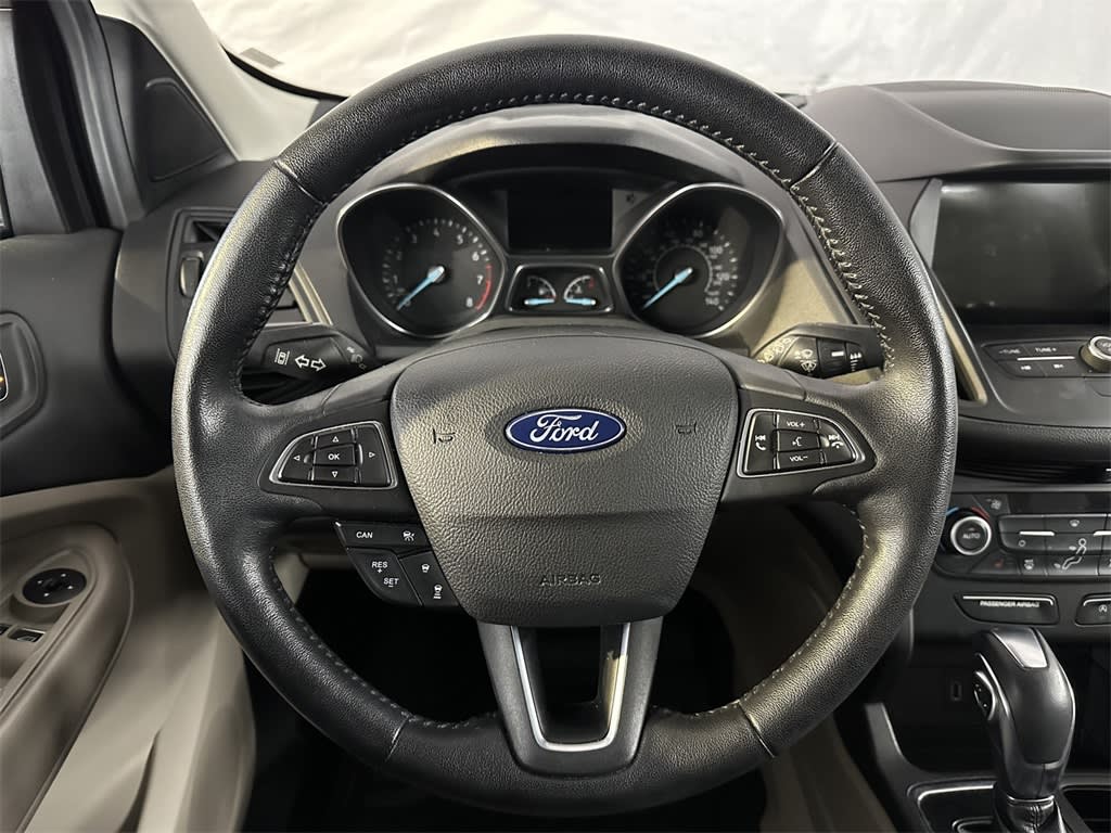 2019 Ford Escape SEL 9