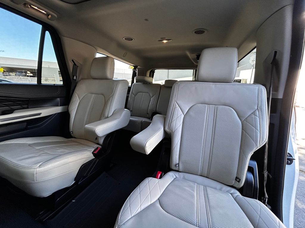 Thumbnail: 2021 Ford Expedition MAX - 21