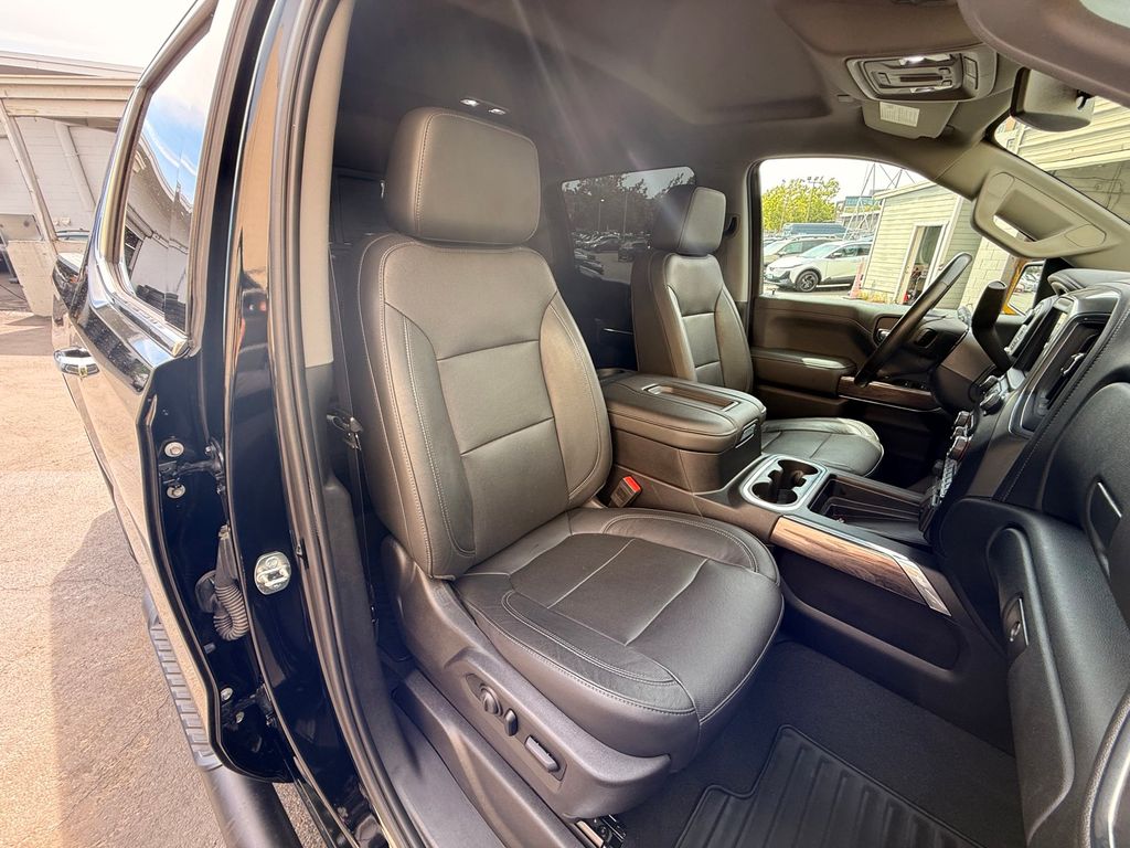 Thumbnail: 2019 Chevrolet Silverado 1500 - 10