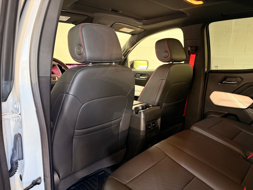 Thumbnail: 2025 GMC Canyon - 12