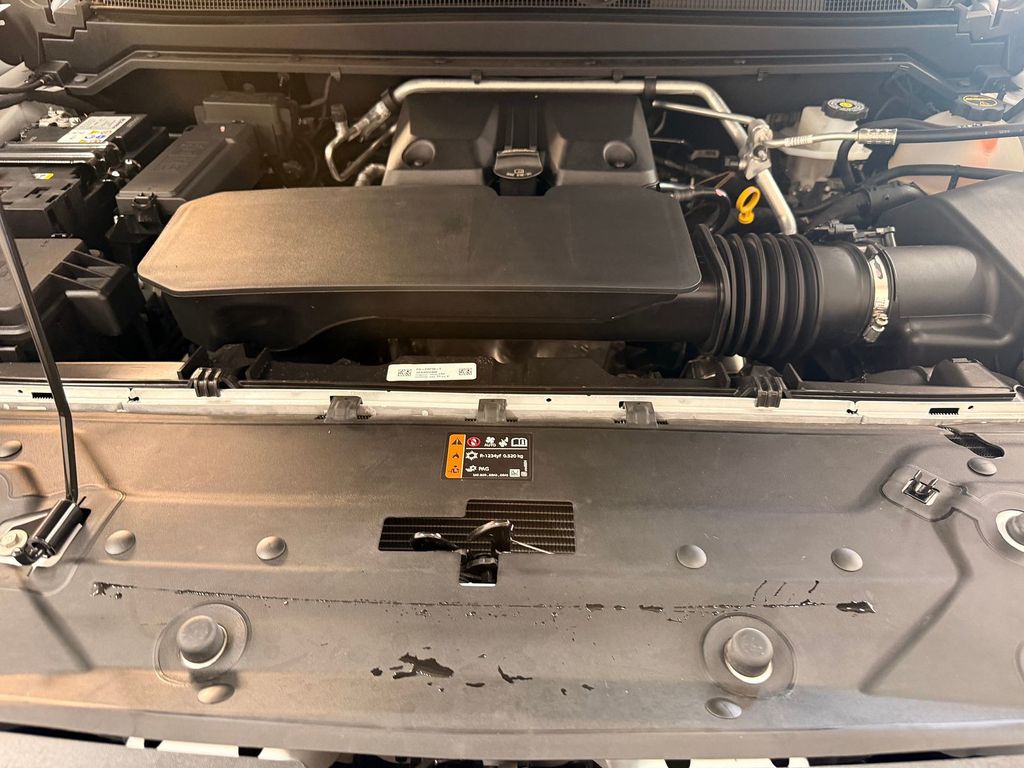 Thumbnail: 2025 GMC Canyon - 8