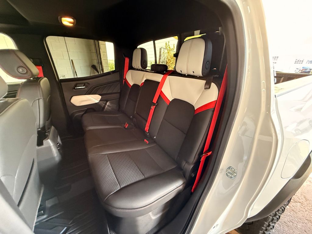 Thumbnail: 2025 GMC Canyon - 19