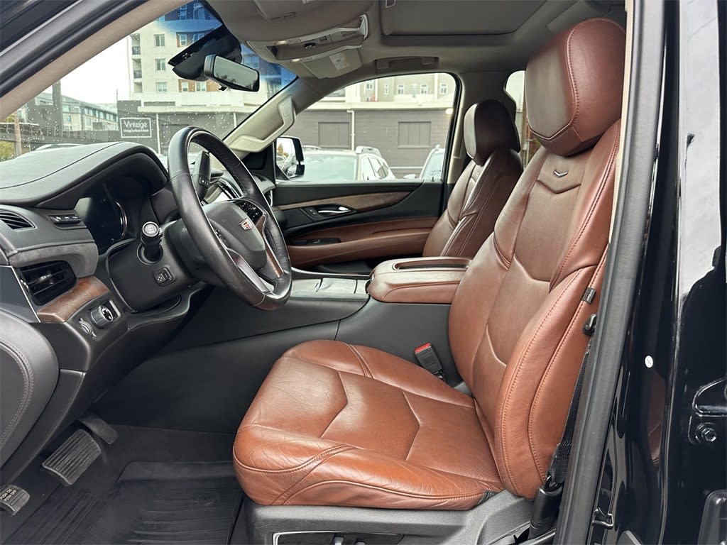 2019 Cadillac Escalade Luxury 10