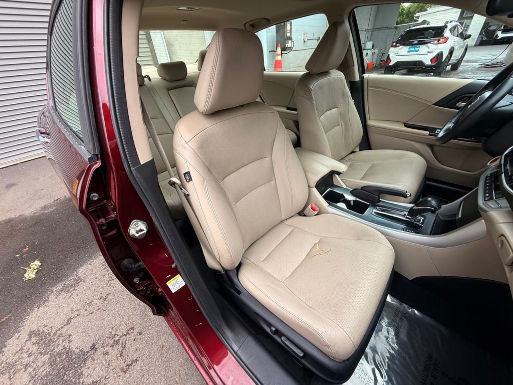 Thumbnail: 2013 Honda Accord - 11